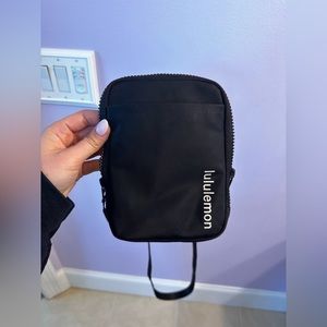 Lululemon Easy Access Crossbody